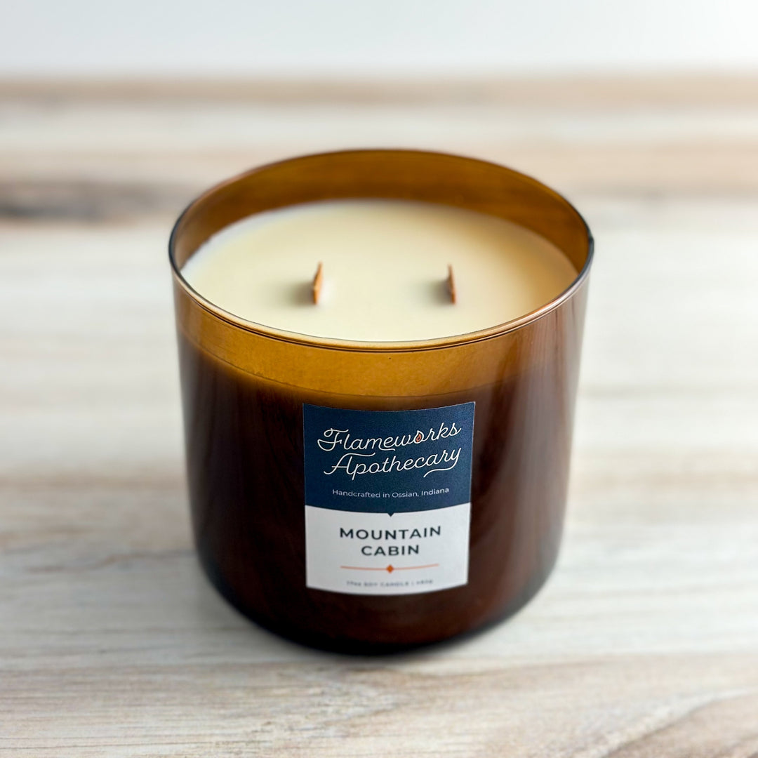 Mountain Cabin 17 oz Double Wick Amber Jar Candle