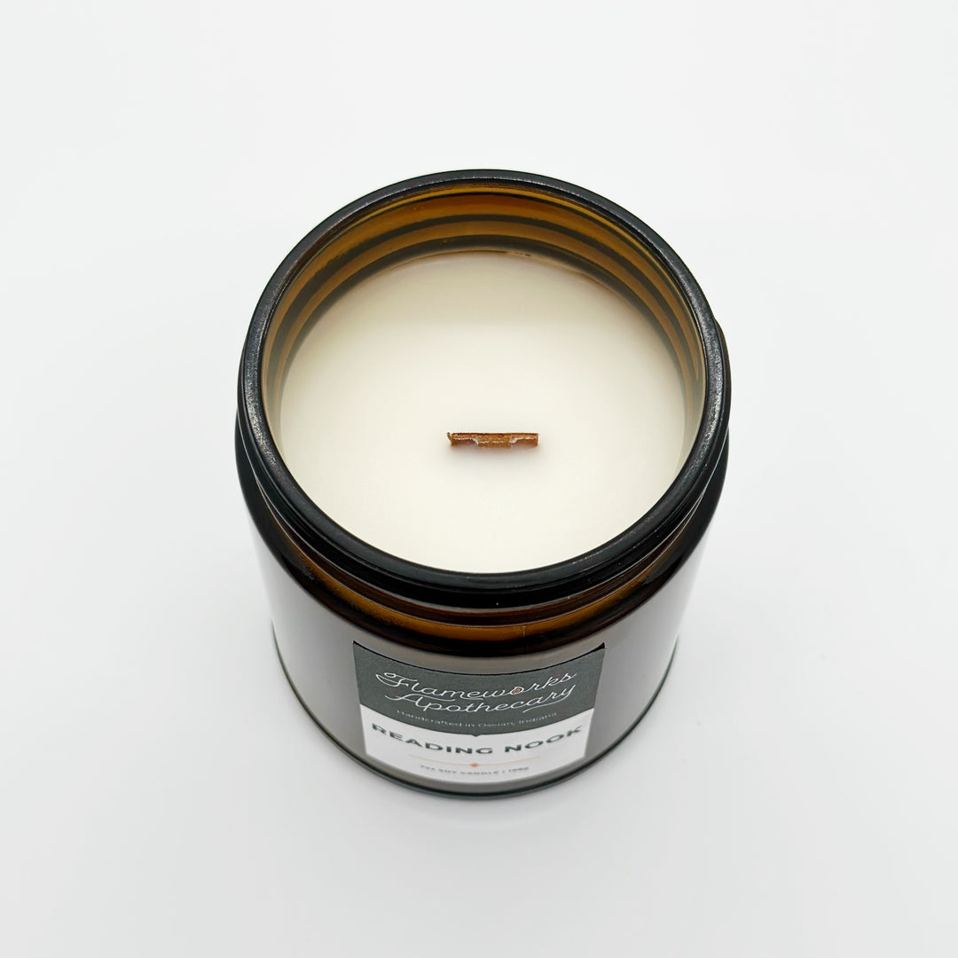 Reading Nook 7 oz Amber Jar Candle