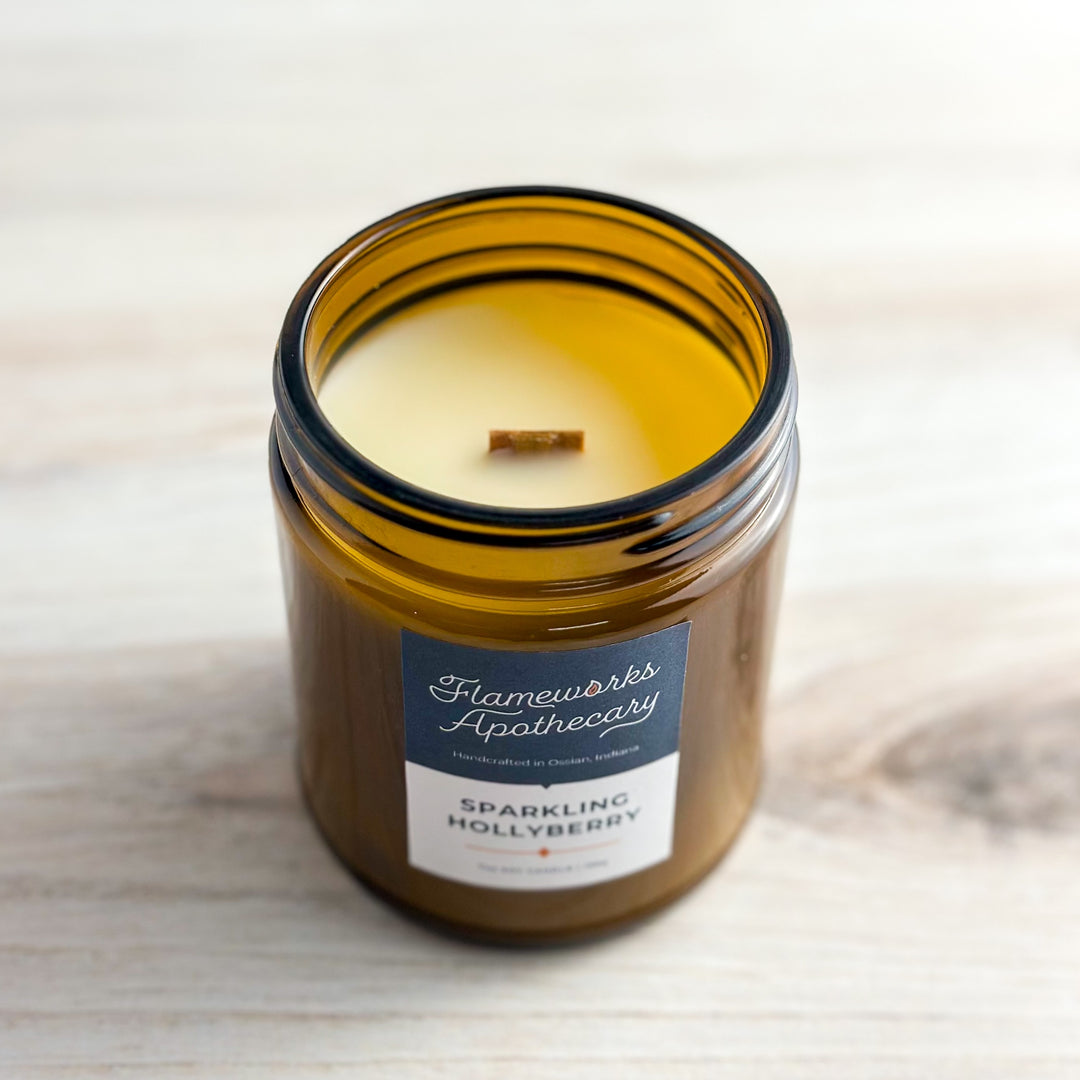 Sparkling Hollyberry 7 oz Amber Jar Candle