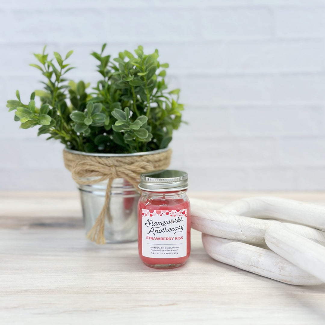 Stawberry Kiss 1.5 oz Mini Mason Jar Candle